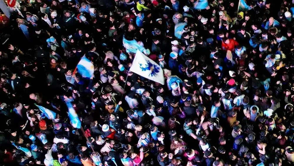 Argentina explode em festa após vitória histórica sobre a Inglaterra