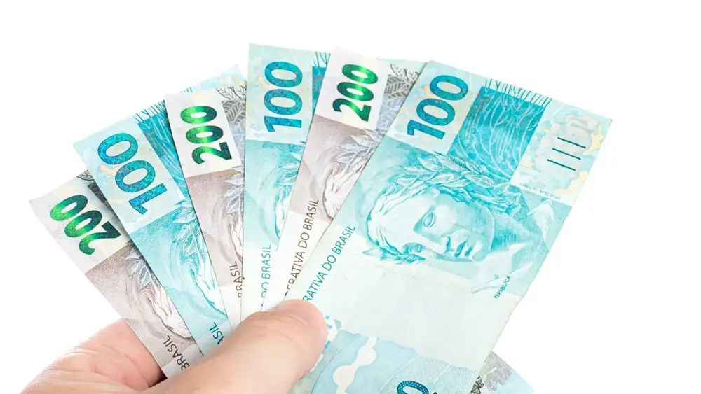 Bancos veem piora do crédito e apertam empréstimos ante alta de calotes