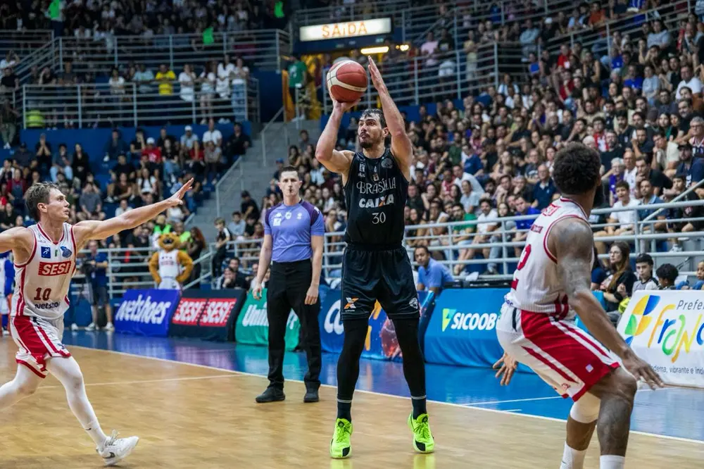 Brasília vence Franca e força jogo decisivo no NBB