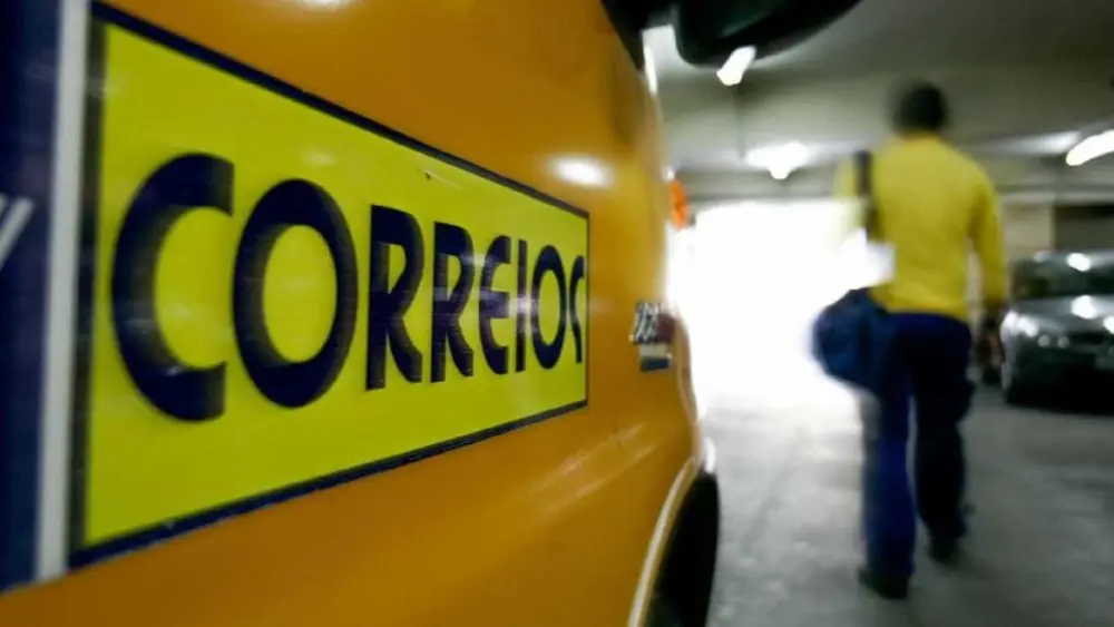 Durigan prevê prejuízo de R$ 10 bi dos Correios em 2026
