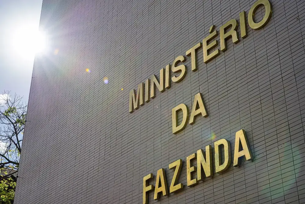 Fazenda amplia prazo para 10 anos em renegociação de dívidas do agro