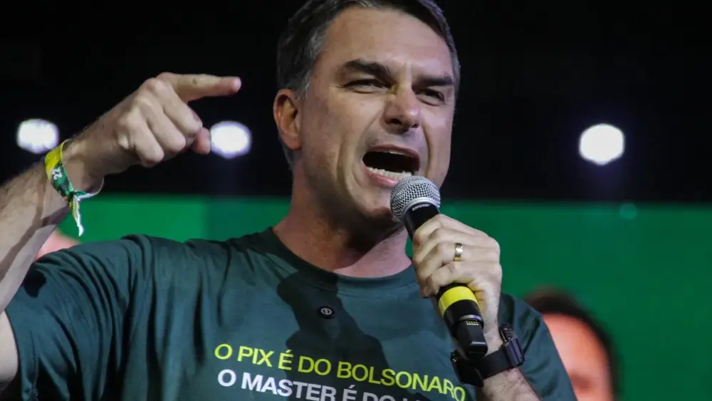 Flávio Bolsonaro espera apoio nacional da federação União-PP