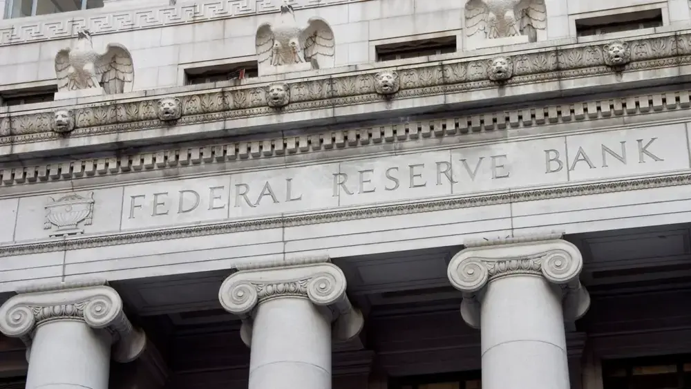 Inflação de 1 ano nos EUA sobe a 3,6% em abril, diz Fed