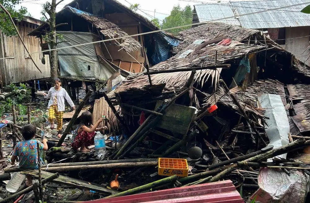 Terremoto de 7,8 atinge Filipinas e gera alerta de tsunami